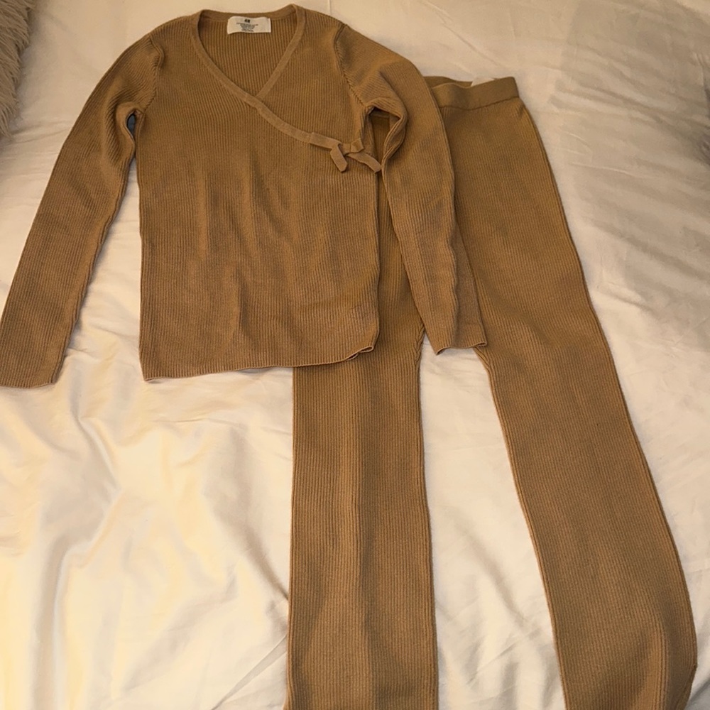 H&M girls ribbed outfit